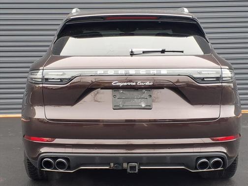 2022 Porsche Cayenne Turbo