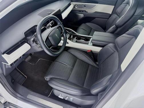 2025 Lincoln Nautilus Reserve