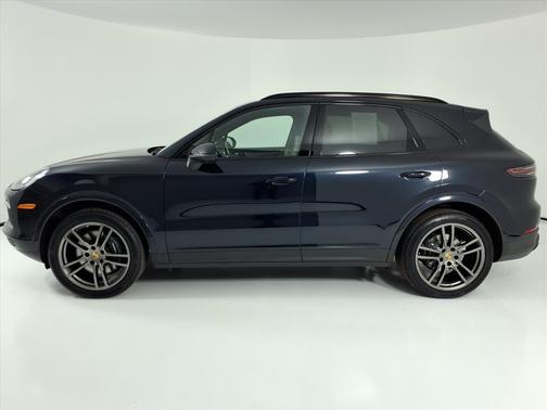 2023 Porsche Cayenne Platinum Edition