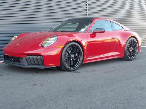 2025 Porsche 911 Carrera GTS