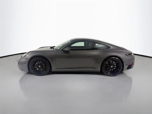 2020 Porsche 911 Carrera