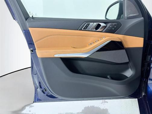Tanzanite Blue II Metallic 2024 BMW X7 xDrive40i