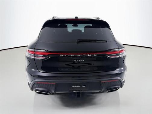 2023 Porsche Macan T