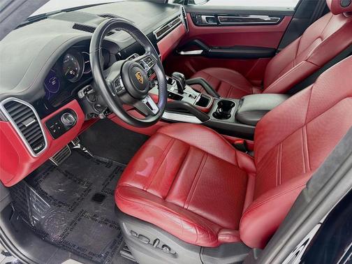 2023 Porsche Cayenne Turbo S