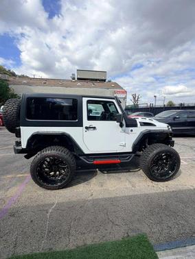Bright White Clearcoat 2014 Jeep Wrangler Rubicon