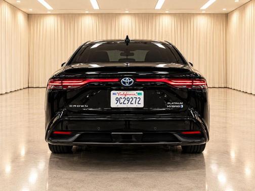 Black 2022 Toyota Mirai Base