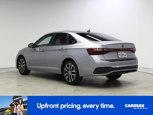 2025 Volkswagen Jetta SE