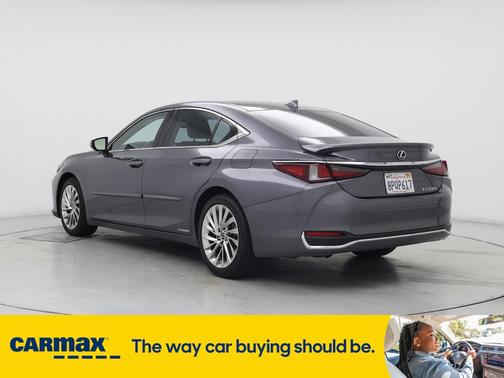 2020 Lexus ES 300h Luxury