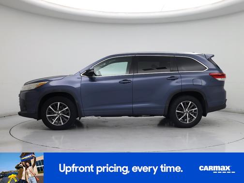 Blue 2017 Toyota Highlander XLE