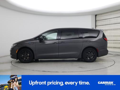 2023 Chrysler Pacifica Hybrid Limited