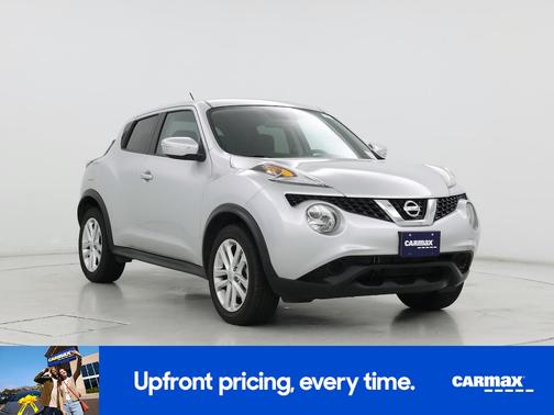 Gray 2016 Nissan Juke S
