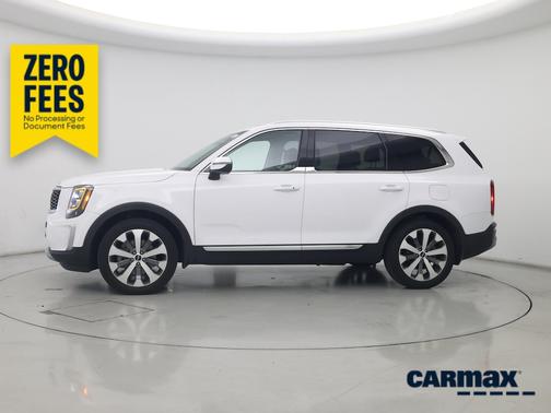 White 2022 Kia Telluride EX