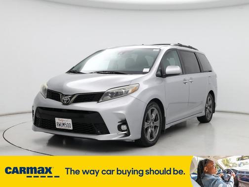 2018 Toyota Sienna SE