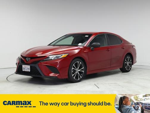 2020 Toyota Camry SE