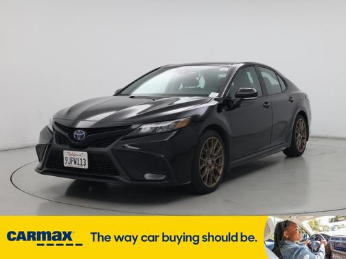 2024 Toyota Camry Hybrid SE Night Shade