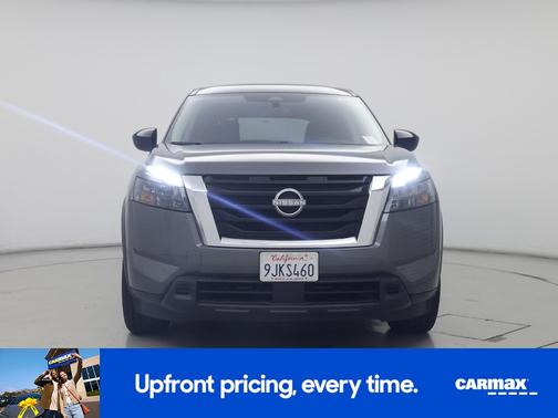 2024 Nissan Pathfinder S