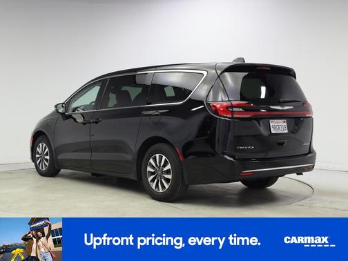 2024 Chrysler Pacifica Hybrid Select