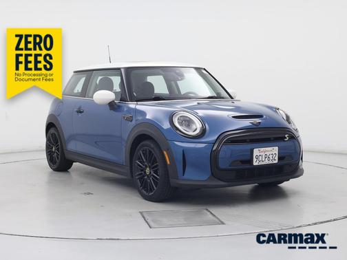 Blue 2023 MINI SE Hardtop SE