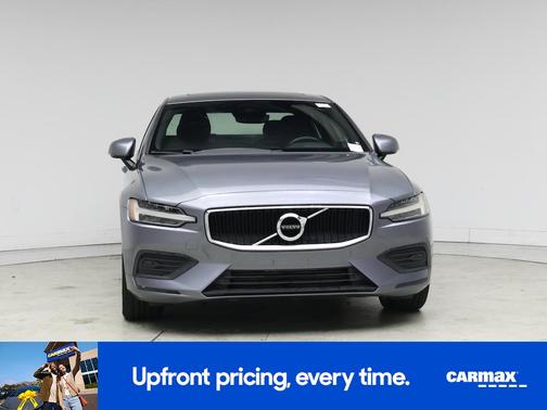 2019 Volvo S60 T6 Momentum