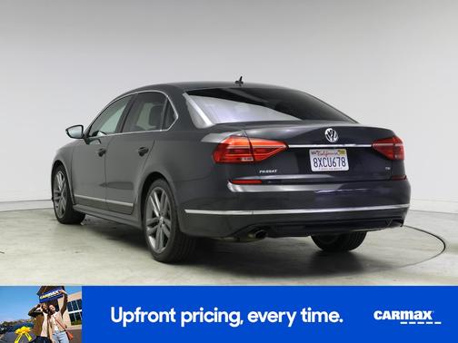 2016 Volkswagen Passat R-Line