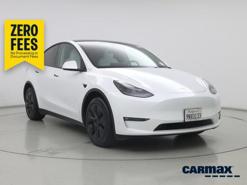 White 2024 Tesla Model Y Long Range