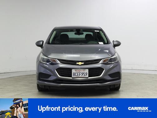 Gray 2018 Chevrolet Cruze LT