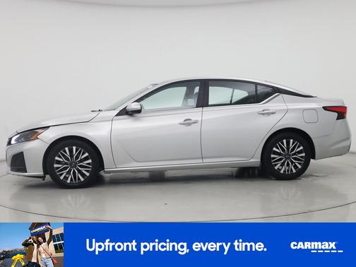 2023 Nissan Altima SV