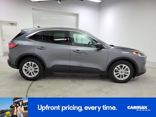 Gray 2022 Ford Escape SE
