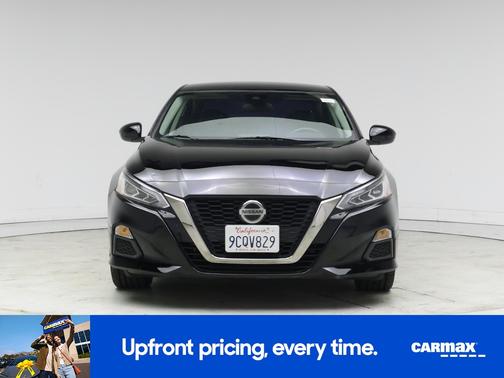 2022 Nissan Altima SR