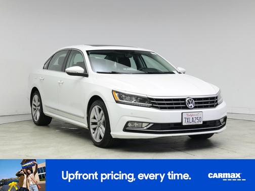 2017 Volkswagen Passat SE