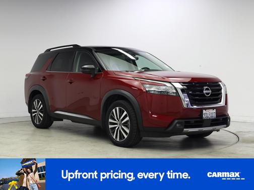 Burgundy 2022 Nissan Pathfinder Platinum