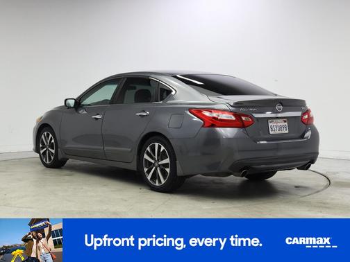 Gray 2016 Nissan Altima SR