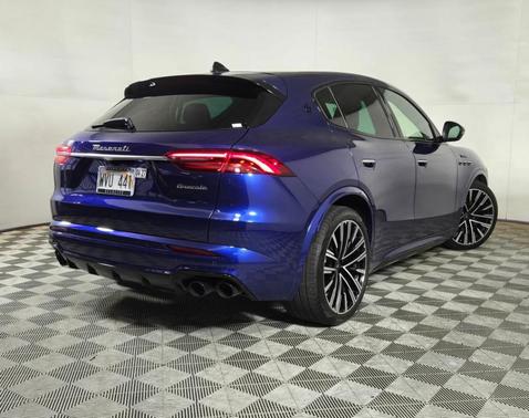 Blu 2023 Maserati Grecale Modena