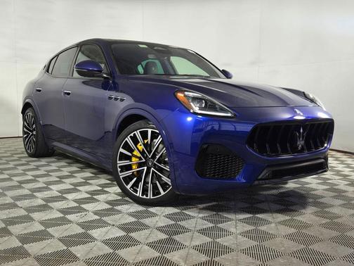Blu 2023 Maserati Grecale Modena