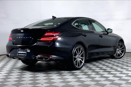 2025 Genesis G70 2.5T