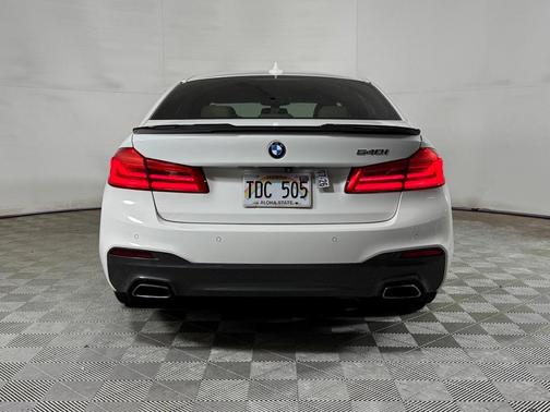 2017 BMW 540 i