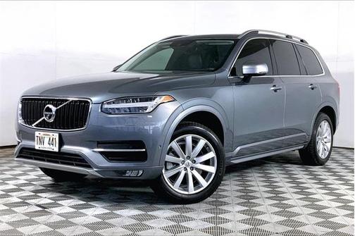 2018 Volvo XC90 T6 Momentum