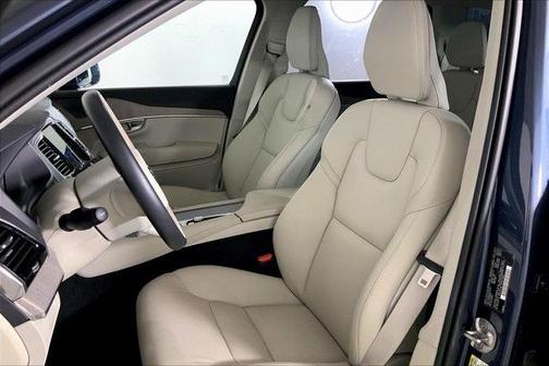 2023 Volvo XC90 B6 Plus 7-Seater