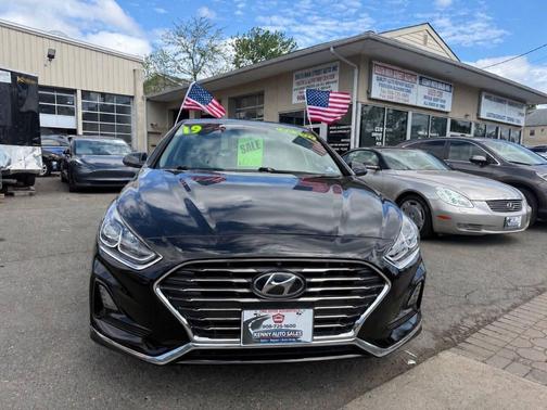 Phantom Black 2019 Hyundai SONATA SE
