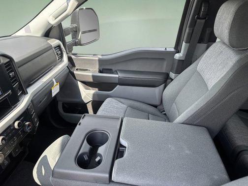 2025 Ford F-250 XLT