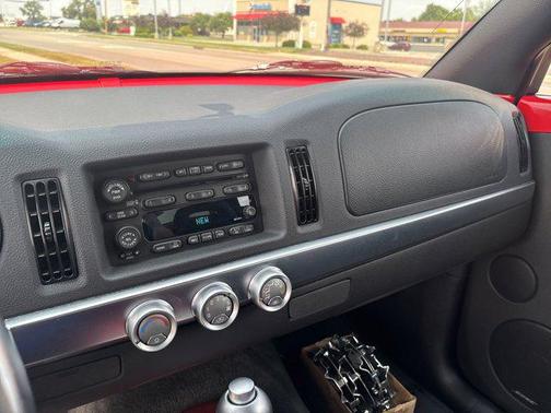 2003 Chevrolet SSR LS
