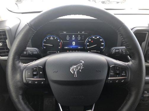 Photo 3 of 21 of 2021 Ford Bronco Sport Outer Banks