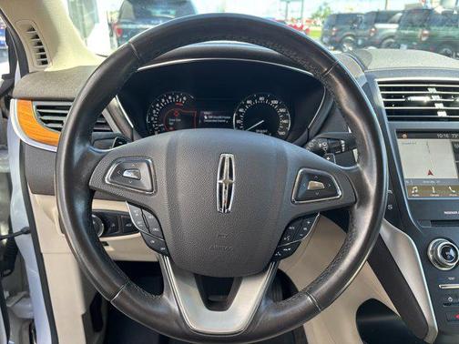 2017 Lincoln MKC Select