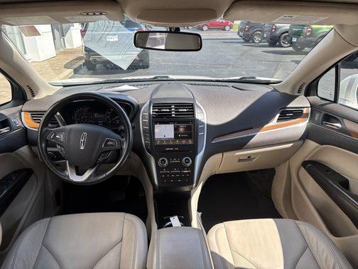 2017 Lincoln MKC Select