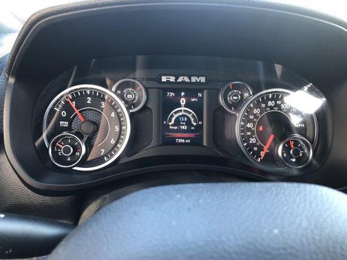 Photo 4 of 22 of 2021 RAM 2500 Tradesman
