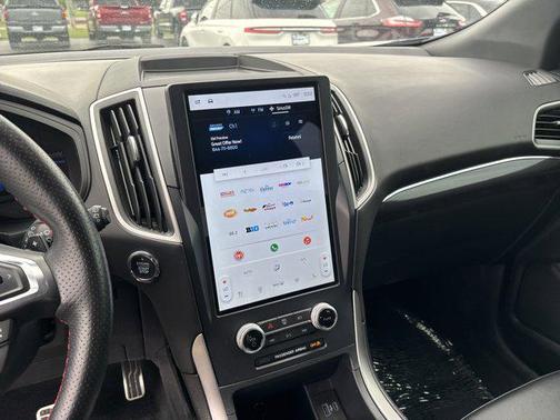 2022 Ford Edge ST Line