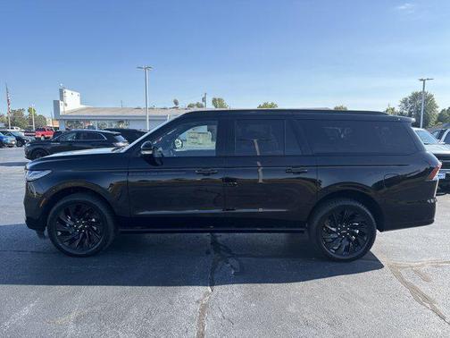 2025 Lincoln Navigator Reserve