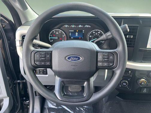 2025 Ford F-250 XLT