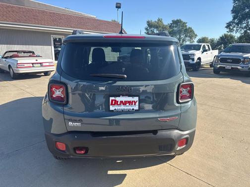 2016 Jeep Renegade Trailhawk