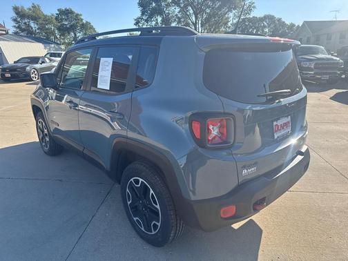 2016 Jeep Renegade Trailhawk